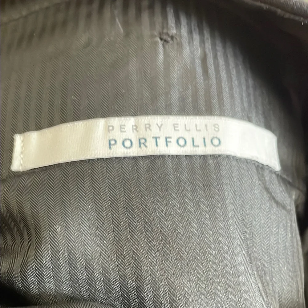 Perry Ellis tailored perry